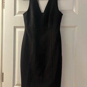 Club Monaco Black Sleeveless V-Neck Cocktail Dress